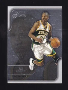 2003-04 Flair Ray Allen #27 Seattle Supersonics - Picture 1 of 2