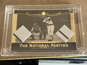CARLTON FISK JERSEY FUSION CARD - 2 MUESTRAS USADAS DEL JUEGO 2/50 - Imagen 1 de 5