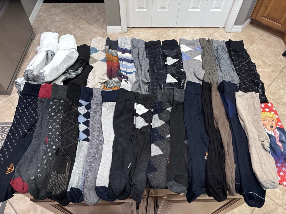 Lot 33 Pairs Mens Dress Socks Fashion Casual Size 10-13 (Large) Express Dockers - Image 1 of 1