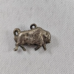 Colgante Vintage Plata de Ley 925 Estilo 3D Búfalo Dije ANTIGUO 2 cm 1,26 gr LEER⬇ - Imagen 1 de 8