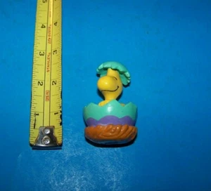 Woodstock In Easter Egg Peanuts Easter Figure ( solid hard rubber ) - Picture 1 of 3