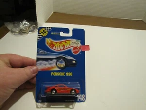 1990'S HOT WHEELS BLUE CARD #148 RED PORSCHE 930 MINT CAR CARD DAMAGE 1 - Picture 1 of 3