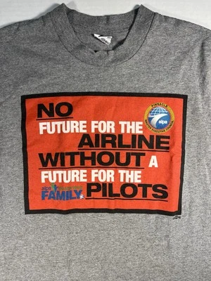 Vintage Pinnacle Airlines Union Made In USA Single Stitch T Shirt Airline Pilot - Image 1 of 4