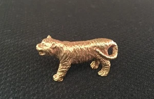 1 PC. FENG SHUI MINI BRASS TIGER GOOD LUCK ANIMAL FIGURE HOME DECOR - Picture 1 of 3