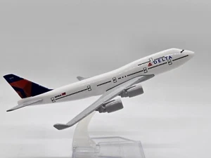 1/400 DELTA AIRLINES B747 16CM Diecast Aircraft Passenger Plane Model Airplane - Picture 1 of 5