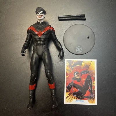 Boneco Mcfarlane DC Multiverse Asa Noturna Morte na Família Completo - Imagem 1 de 3