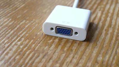 Generic mini displayport to VGA adapter - Image 1 of 3