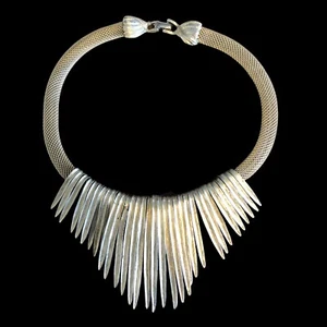 Vintage 15,75" goldfarben Art Deco Halsreif Halskette mit Stachel Fransen Detail - Bild 1 von 12