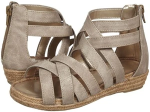 Girls Sandals Kenneth Cole Tan Retro Gladiator Style Sandals Youth Size -2 M - Picture 1 of 4
