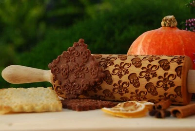 Skulls Carved Embossed Rolling Pin Fondant Cake Cookie Textured Dough roller - Image 1 of 4
