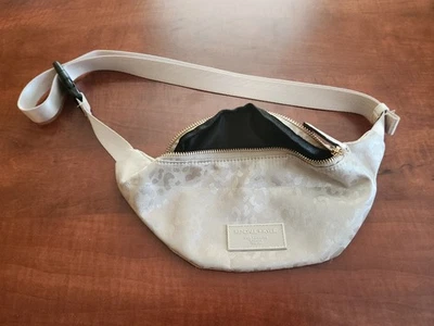 Pink Kendall + Kylie Fanny Pack  Belt bag Messenger Bag Cheetah print - Image 1 of 4