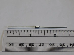 25 Original Motorola 1N4764A 100V 1W 5% Hermetically Sealed Glass Zener Diodes - Picture 1 of 1