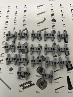 LEGO Mindstorms Technic, Pin Connector Perpendicular 3L with 4 Pins #48989 x17 - Image 1 of 3