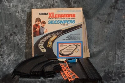 1975 Aurora XL ERATORS SIDESWIPERS SLOTLESS RACING SET  *Near Complete* - Image 1 of 4