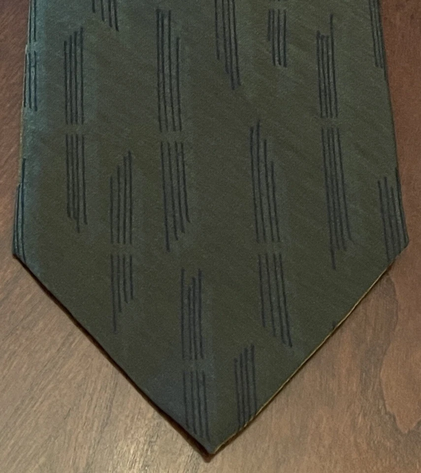 Corbata de cuello Tiny The Collection verde 100 % poliéster para hombre hecha en EE. UU. Foto 1 de 4