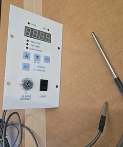 Helmer Scientific Temperature Display and Sensors for Pharmacy Lab Refrigerator - Picture 1 of 3