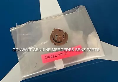 Mercedes Benz CL600 E320 E300 E420 CL500 96-06 Rear Tail Light Socket 2108260382 - Image 1 of 2