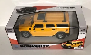 GM OFFICIAL HUMMER H2 1:24 SCALE LICENSED FRICTION CAR YELLOW NEW SEALED - Picture 1 of 6