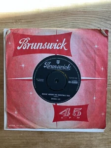 Brenda Lee - Rockin' Around The Christmas Tree - 1962 Xmas 7" vinyl record - Picture 1 of 1