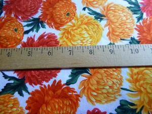 MUMS SHADES OF ORANGE AND YELLOW ON CREAM TIMELESS TREASURES 1 YD - Picture 1 of 3