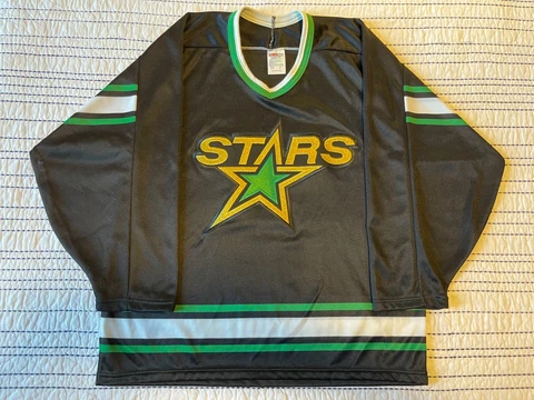 1991-92 NHL Minnesota North Stars CCM Ultrafil Knit Away Hockey Jersey (Medium) Cover