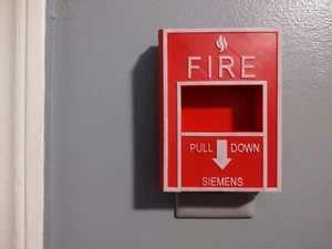 Cache interrupteur lumière tirette alarme incendie réaliste taille réelle - Photo 1/2