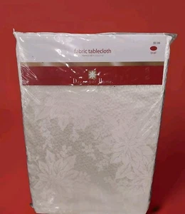 New December Home Fabric Tablecloth Oval Ivory Christmas Poinsettia Damask - Picture 1 of 5