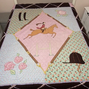 The Land of Nod Equestrian run for the roses Derby queen size patchwork quilt - Picture 1 of 9