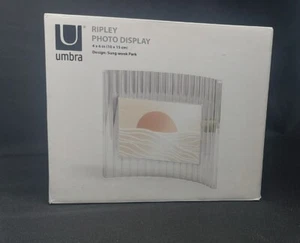 Umbra Glass and Brass Ripley Photo Frame Sung Wook Park - Picture 1 of 4