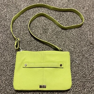 THIRTY-ONE Jewell Street Style Purse Lime Green Citrus Pebble Crossbody Clutch - Picture 1 of 6