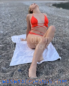 8"x1o" EROTIC PHOTO OF BEAUTIFUL YOUNG WOMAN IN BIKINI AT THE BEACH #: ANACo9W - Picture 1 of 4
