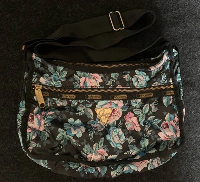 Bolso Bandolera LeSportsac Joyrich Floral Rosa Negro Rosa Azul En muy buen estado Foto 1 de 4