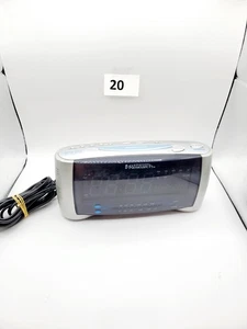 Emerson Research CKS2237 Automatische Zeiteinstellung Dual Wecker AM/FM Radio - Bild 1 von 6