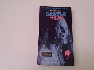Castle Freak 1995 Unrated Uncut VHS USA NTSC Video Stuart Gordon Full Moon - Bild 1 von 6