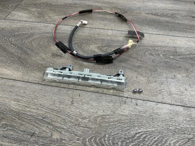 2007 - 2011 Toyota Camry XLE 3ª TERCEIRA LUZ DE FREIO LÂMPADA DE FREIO 64330-336801 - Imagem 1 de 4