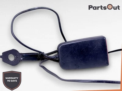 2012-2015 梅赛德斯-奔驰 C250 C300 C350 C63 AMG 左前座安全带 — 第 1/4 张图片