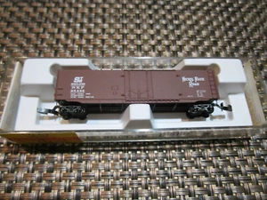Z SCALE Z GAUGE MTL13607 50ft Std Box Car Plug Door NICKEL PLATE ROAD LNIB - Picture 1 of 3