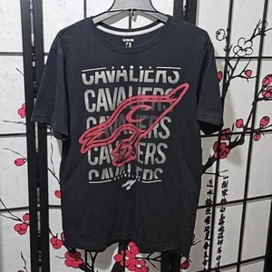 Cleveland Cavaliers Unk NBA T-Shirt Size Large - Picture 1 of 5