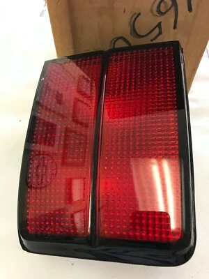 16506842 GM CUTLASS SUPREME 1988 1989 1990 1991 LH LAMP ASSEMBLY 16510034 USA - Image 1 of 4