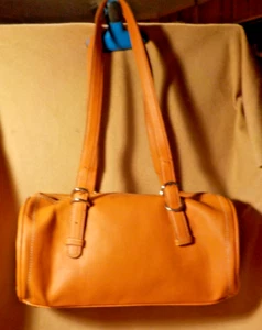Nine West Medium Size Tan Purse - Very Nice - Picture 1 of 4