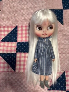Custom Icy Doll Artist - Picture 1 of 7