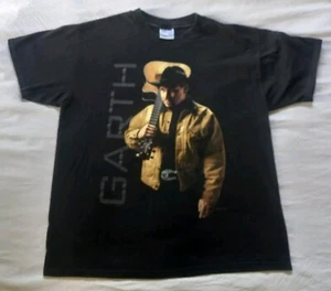 Vintage 1998 Garth Brooks Guitar T-Shirt Men's Size Large Black Hanes Beefy Tee - Picture 1 of 9