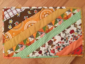 Table mats, bright orange and green, 17.5 x 10.5, hand made, new, polyester - Foto 1 di 4