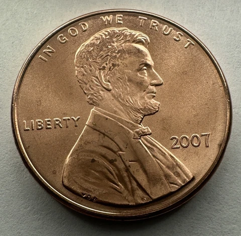 2007-P Lincoln Memorial Penny 1cent Coin from US Mint Set. Uncirculated BU Cover