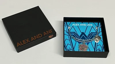 Pulsera Alex and Ani DC Mujer Maravilla "Princesa Guerrera" (NUEVA) Foto 1 de 2