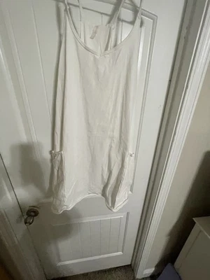 Pantalones Cortos Mameluco Free People Movement Hot Shot Blanco Espalda Corredora Talla Grande Foto 1 de 4