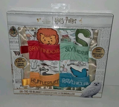 ¡Nuevo! Manta de juego Harry Potter Mundo mágico sobre la marcha Casa de Hogwarts 8 x 9 pulgadas Foto 1 de 4