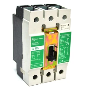Disyuntor Cutler-Martillo Gi125 Gi3030 30 Amp Estuche Moldeado 3 Polos 480V 14k - Imagen 1 de 6