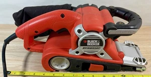 Black + Decker Electric 3 x 21 Inch Belt Sander Dragster DS321 w/ Dust Bag(G) - Picture 1 of 8