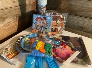 Party Decor Toy Story 10 Guest Backdrop Plates Cake & Cupcake Toppers &&& - Picture 1 of 7